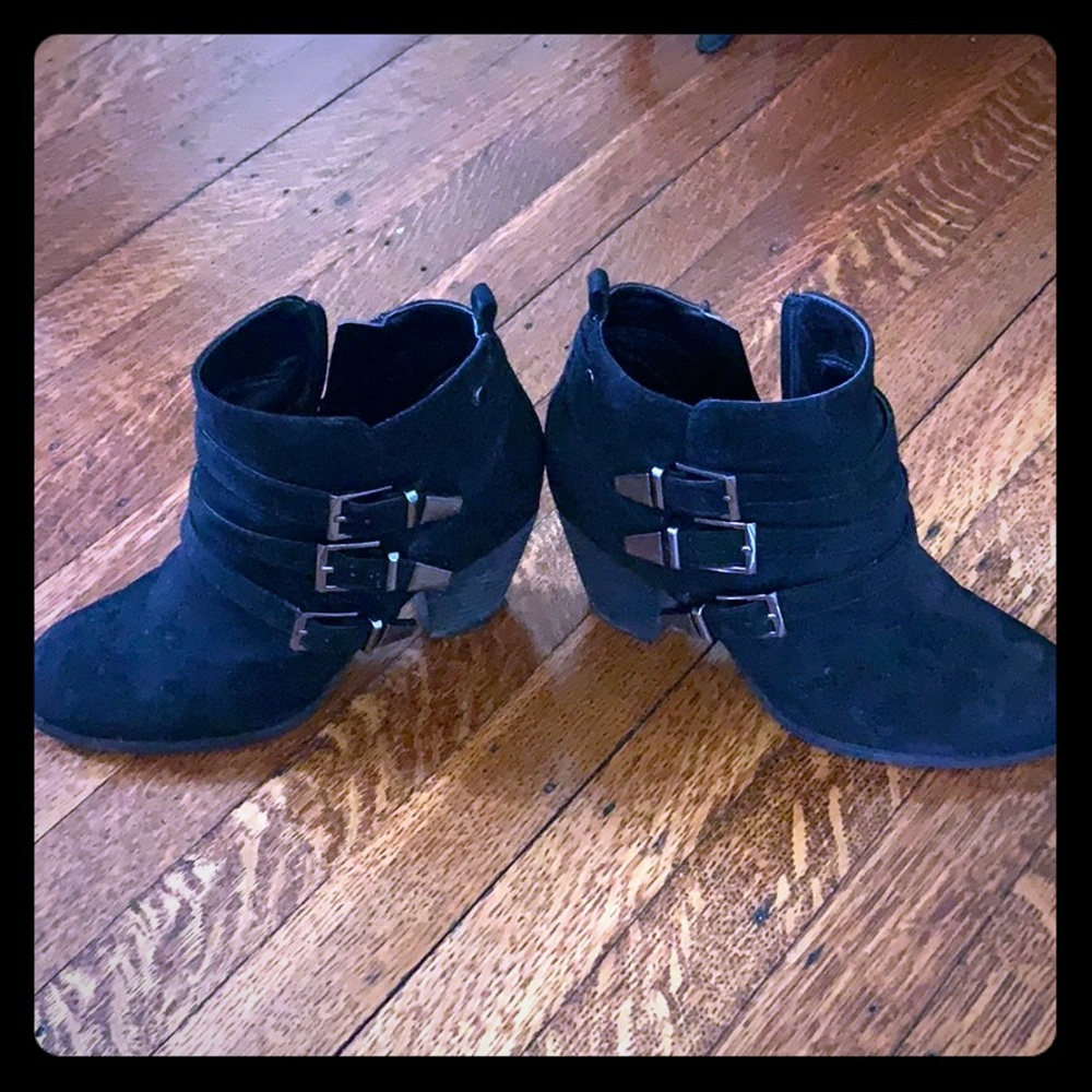Adorable black booties with buckles